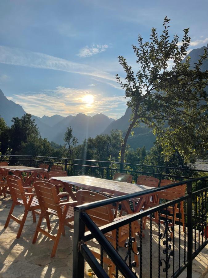 Bed and Breakfast Bujtina Brahim Selimaj Valbone Exterior foto