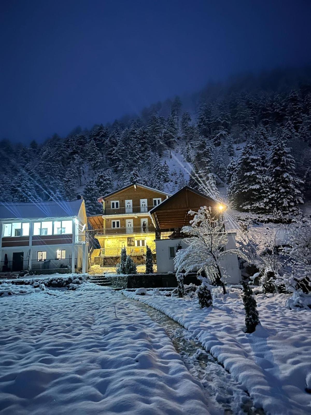 Bed and Breakfast Bujtina Brahim Selimaj Valbone Exterior foto